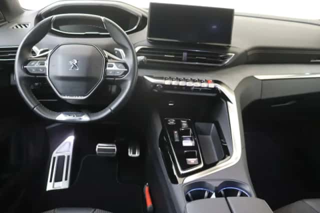 Peugeot 3008 (2024) thumbnail 5