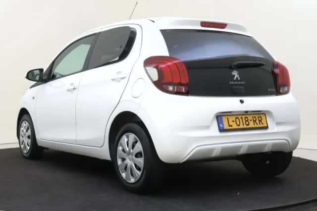 Peugeot 108 (2021) thumbnail 4