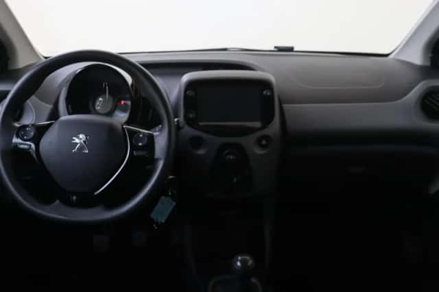 Peugeot 108 (2021) thumbnail 5