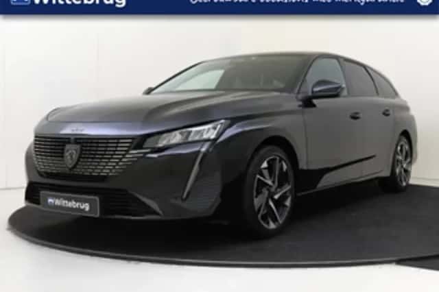 Peugeot 308 (2022) thumbnail 1