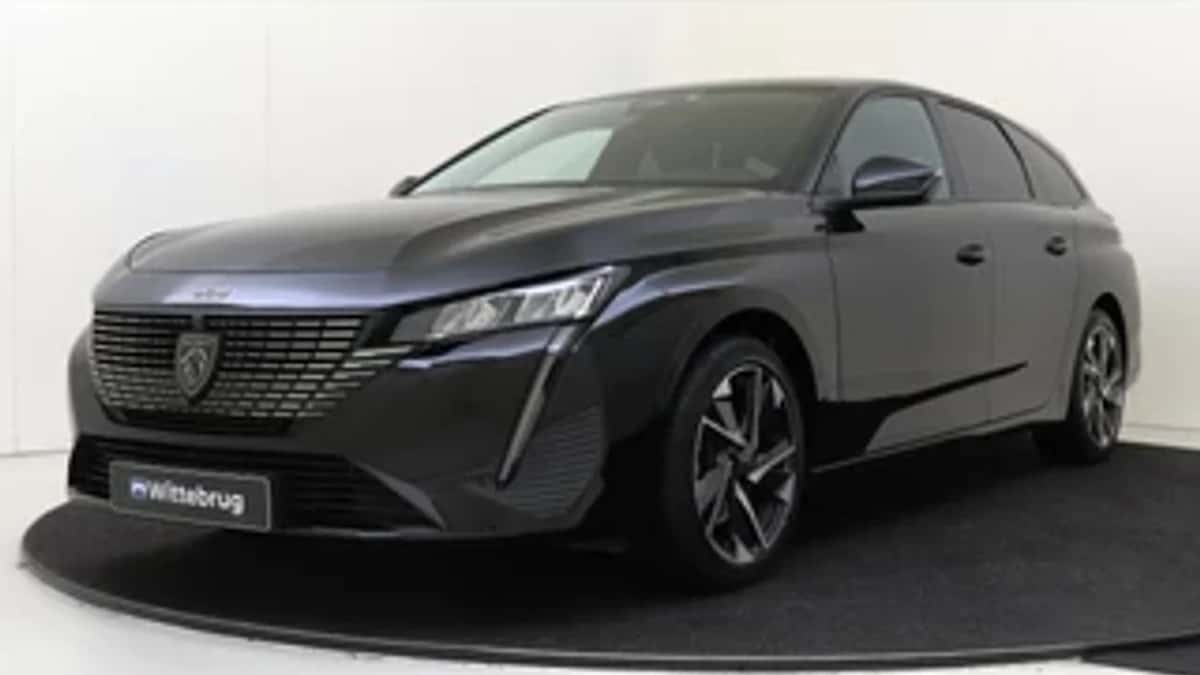Peugeot 308 (2022) — foto 1