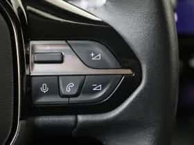 Peugeot 308 (2022) thumbnail 23
