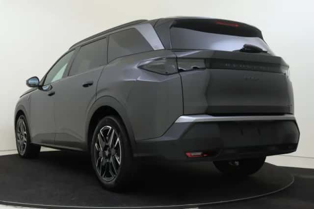 Peugeot 5008 (2025) thumbnail 4