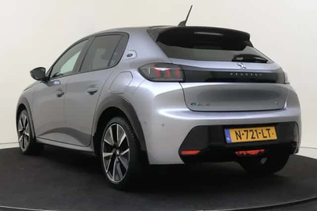 Peugeot e-208 (2021) thumbnail 4