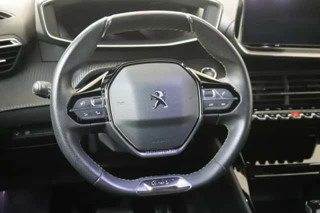 Peugeot e-208 (2021) thumbnail 6