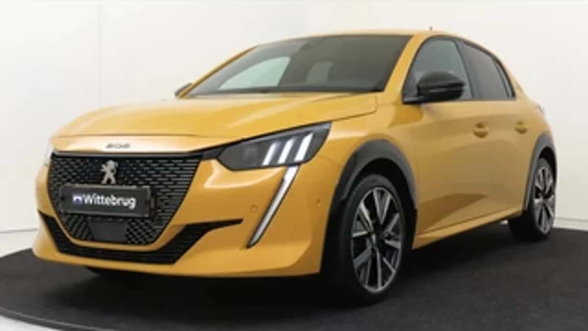 Peugeot 208 (2021) — foto 1