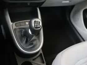Hyundai i10 (2023) thumbnail 21