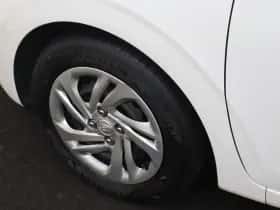 Hyundai i10 (2023) thumbnail 32