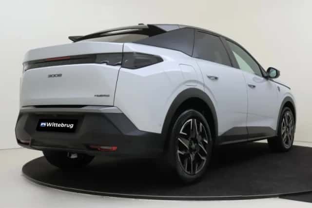 Peugeot 3008 (2024) thumbnail 5