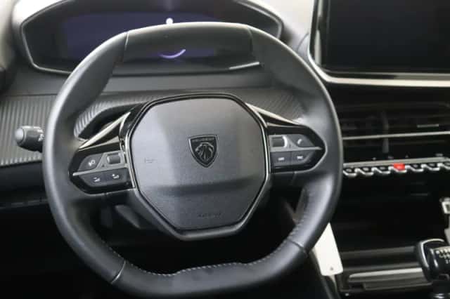 Peugeot 208 (2024) thumbnail 6
