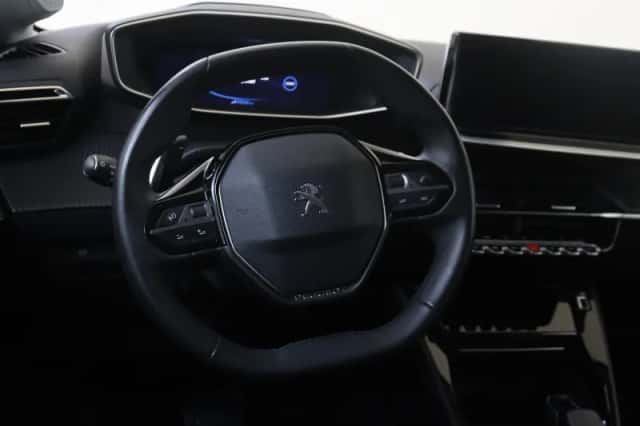 Peugeot 208 (2021) thumbnail 6