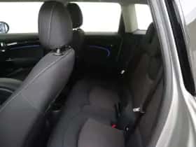 MINI Cooper (2023) thumbnail 12