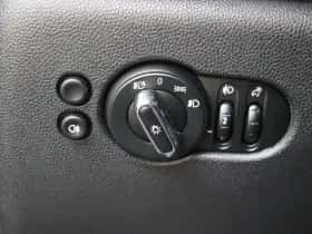 MINI Cooper (2023) thumbnail 28