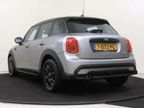 MINI Cooper (2023) thumbnail 4