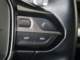 Peugeot 5008 (2021) thumbnail 23