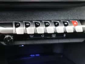 Peugeot 5008 (2021) thumbnail 28