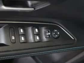 Peugeot 5008 (2021) thumbnail 32