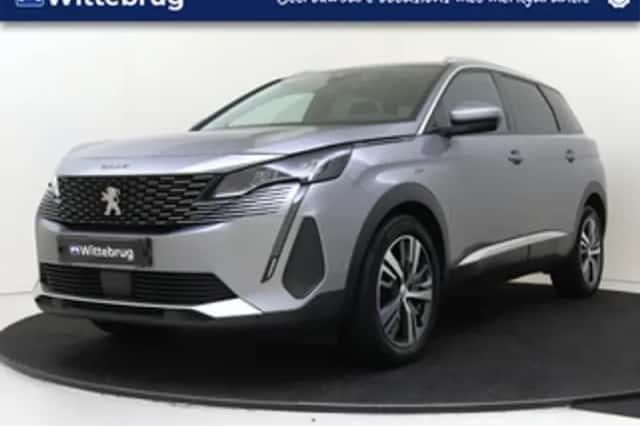 Peugeot 5008 (2021) thumbnail 1