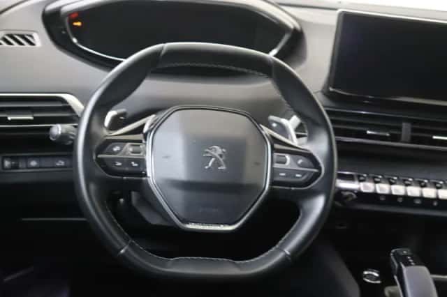 Peugeot 5008 (2021) thumbnail 6