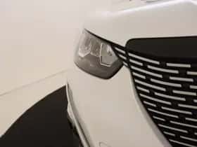 Peugeot 2008 (2020) thumbnail 13