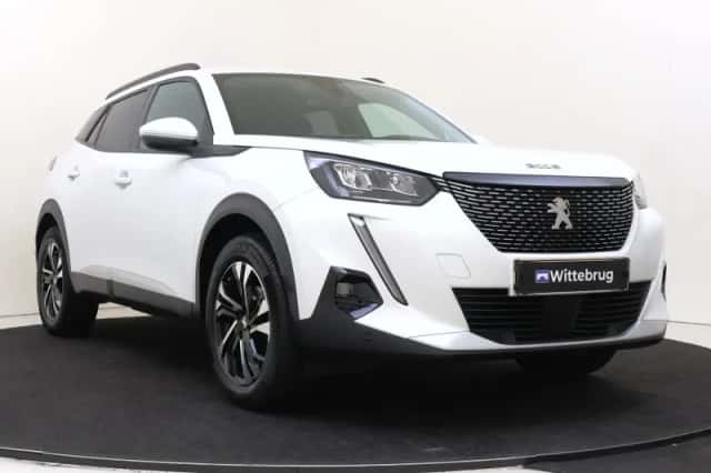 Peugeot 2008 (2020) thumbnail 3