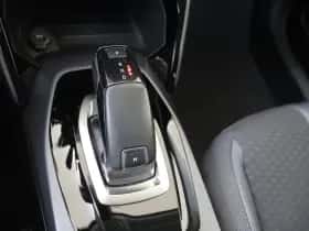 Peugeot 2008 (2020) thumbnail 21