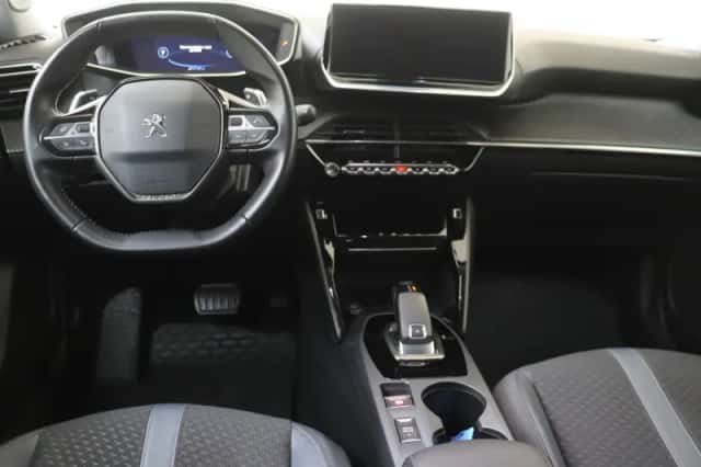 Peugeot 2008 (2020) thumbnail 5