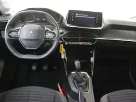 Peugeot 208 (2023) thumbnail 5