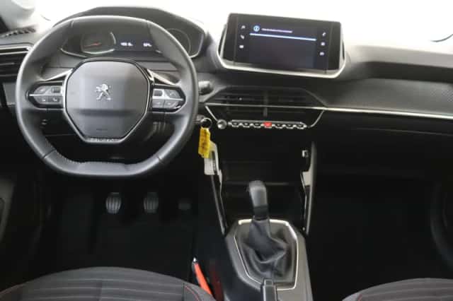 Peugeot 208 (2023) thumbnail 5