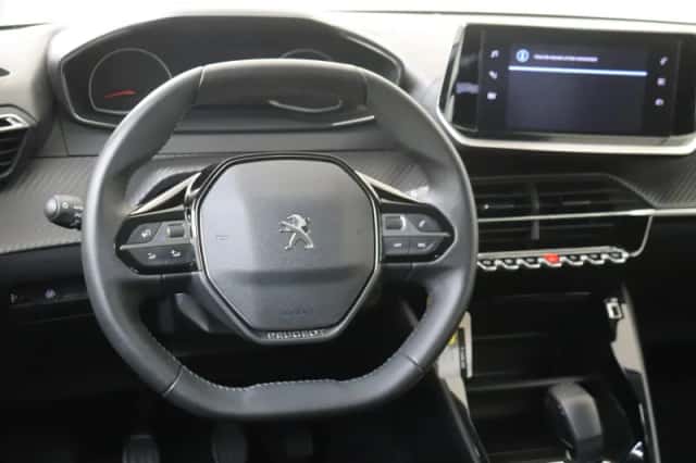 Peugeot 208 (2023) thumbnail 6