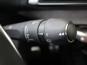 Peugeot 3008 (2021) thumbnail 24