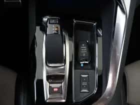 Peugeot 3008 (2021) thumbnail 31
