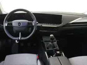 Opel Astra (2022) thumbnail 5