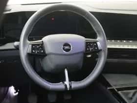 Opel Astra (2022) thumbnail 6
