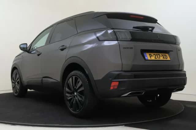 Peugeot 3008 (2022) thumbnail 4