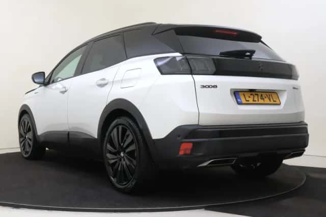 Peugeot 3008 (2021) thumbnail 4
