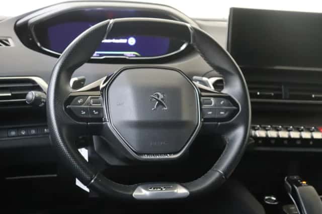 Peugeot 3008 (2021) thumbnail 6