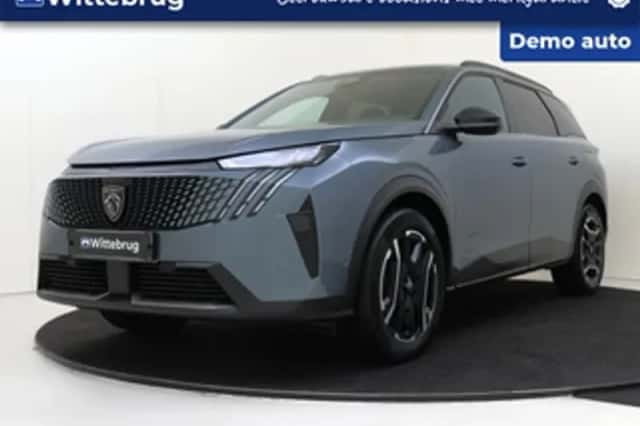 Peugeot E-5008 (2025) thumbnail 1