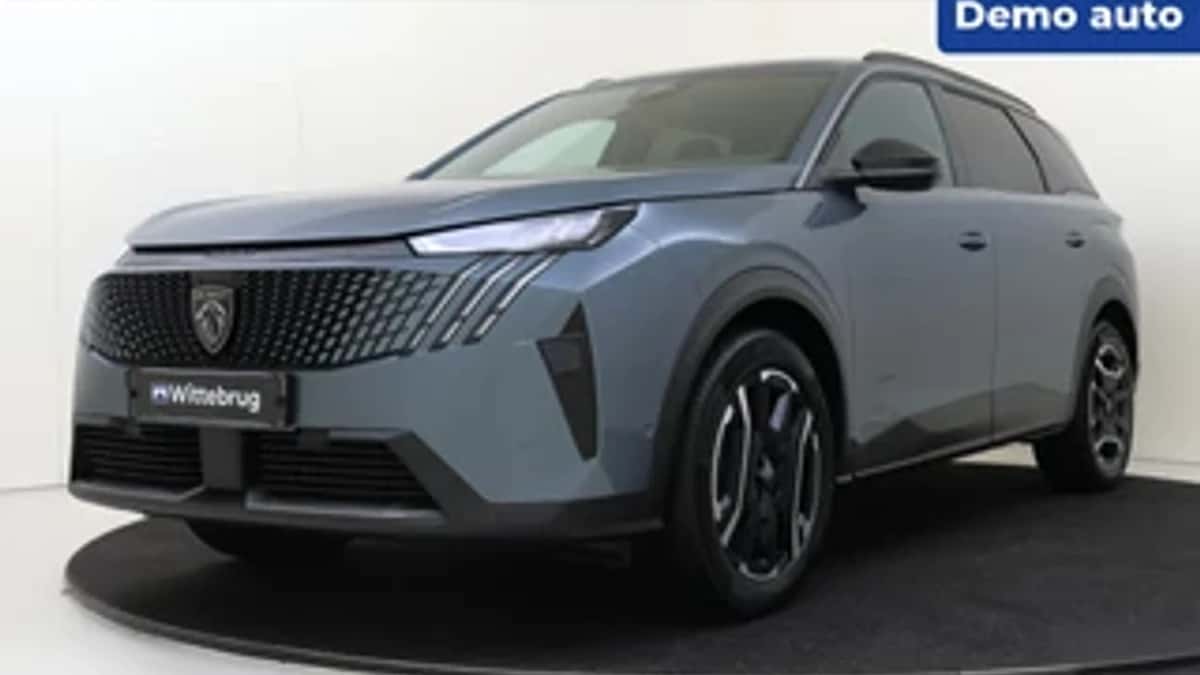 Peugeot E-5008 (2025) — foto 1