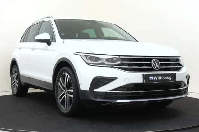 Volkswagen Tiguan (2021) thumbnail 3
