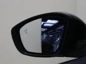 Peugeot e-2008 (2022) thumbnail 29