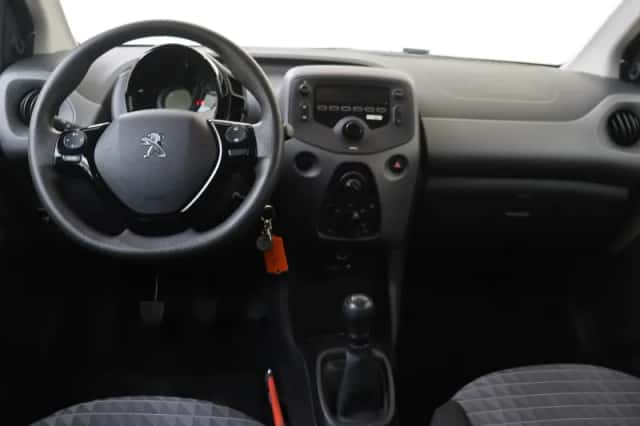 Peugeot 108 (2021) thumbnail 5