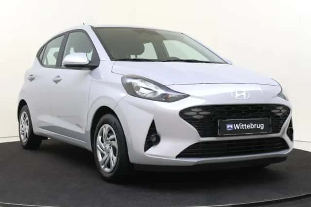 Hyundai i10 (2024) thumbnail 3