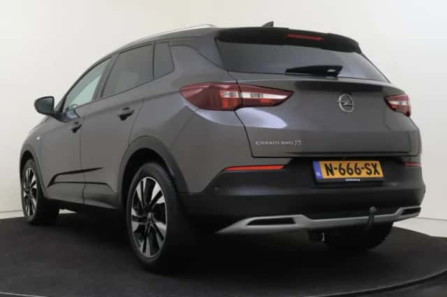 Opel Grandland X (2021) thumbnail 4