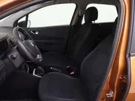 Renault Captur (2019) thumbnail 9