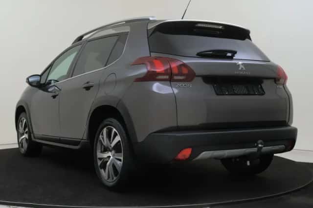 Peugeot 2008 (2017) thumbnail 6