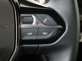 Peugeot 2008 (2023) thumbnail 23