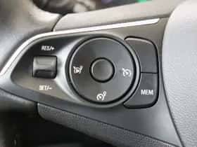 Opel Grandland X (2019) thumbnail 23