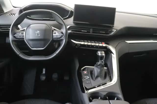 Peugeot 3008 (2021) thumbnail 5