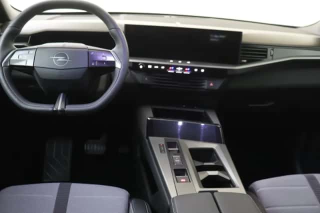 Opel Grandland (2025) thumbnail 5